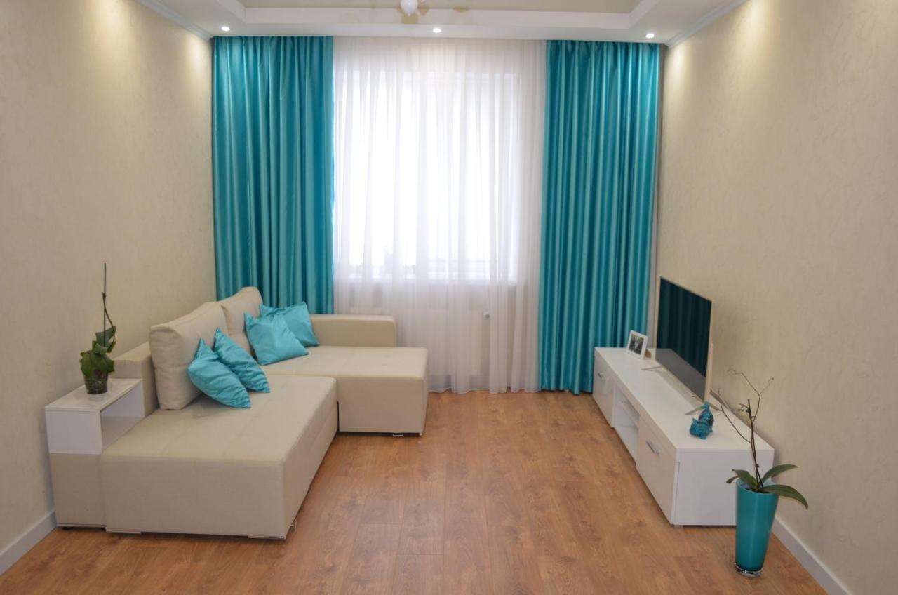 Apartment On Getmana Vigovskogo 49 Rivne Bagian luar foto