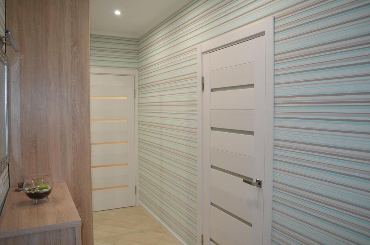 Apartment On Getmana Vigovskogo 49 Rivne Bagian luar foto