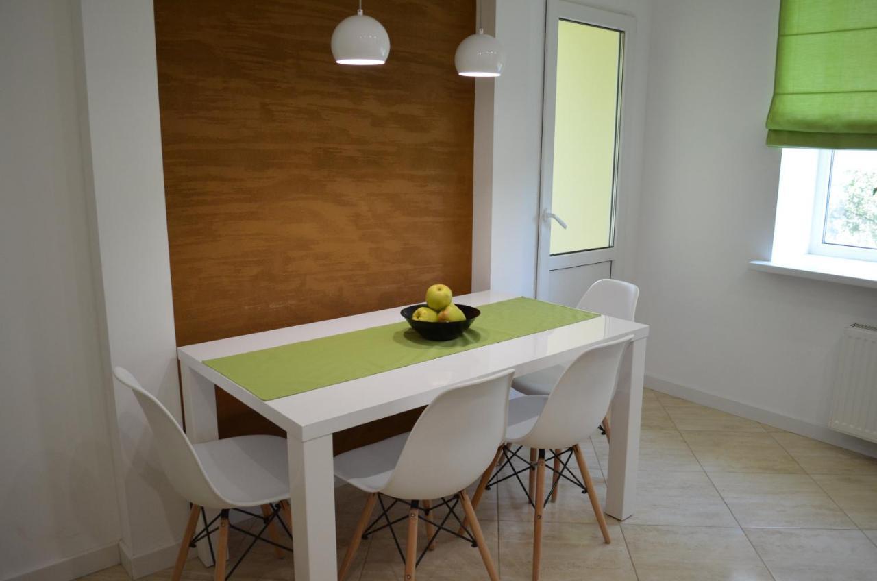 Apartment On Getmana Vigovskogo 49 Rivne Bagian luar foto