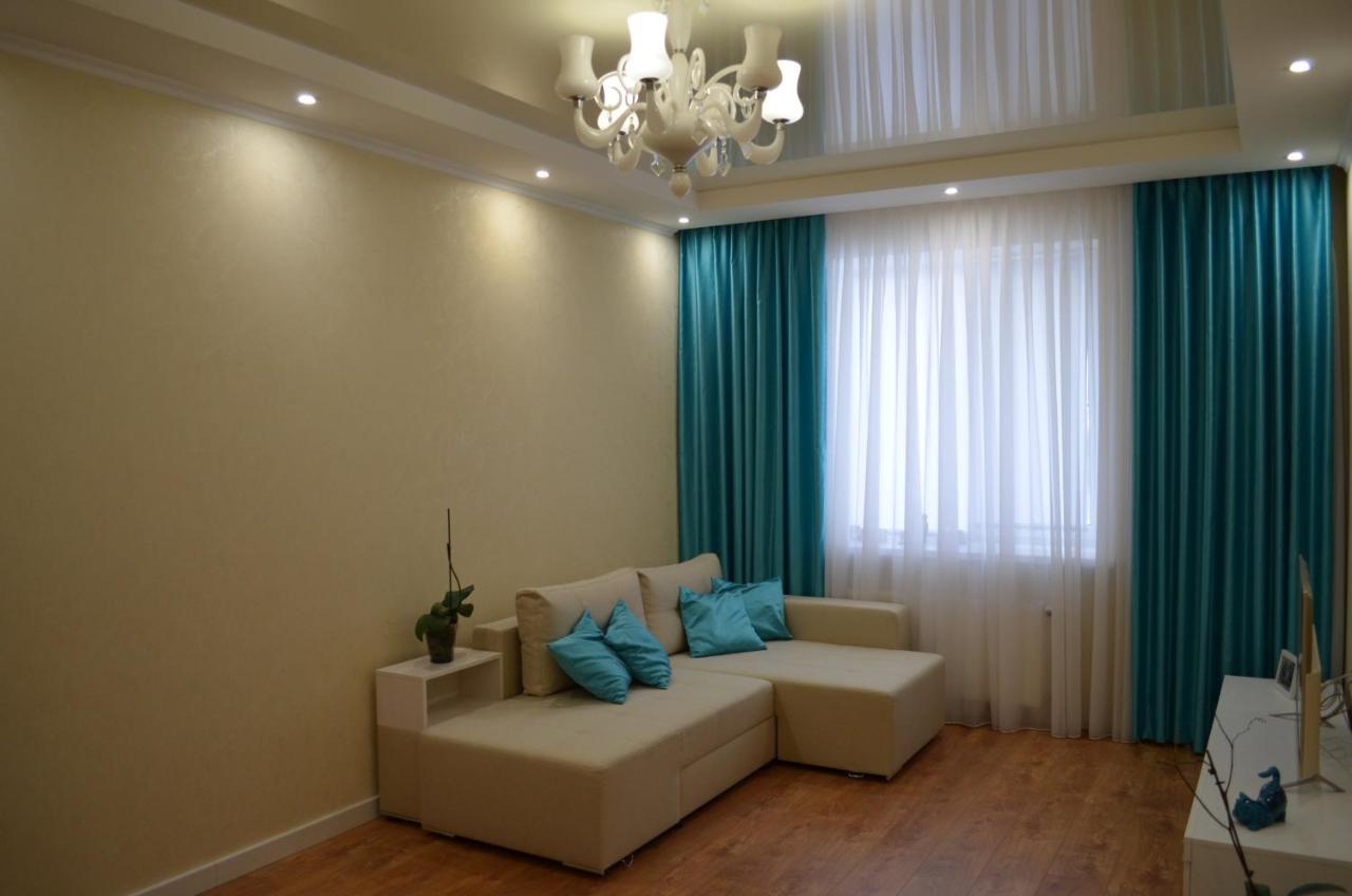 Apartment On Getmana Vigovskogo 49 Rivne Bagian luar foto